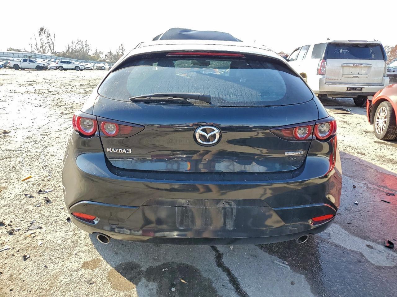 2021 Mazda 3 Select