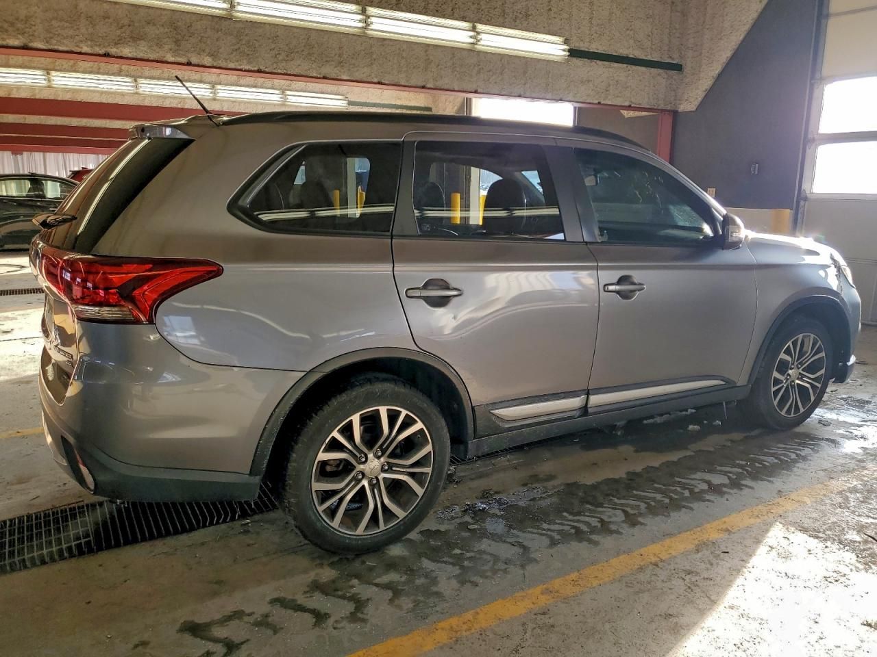 2016 Mitsubishi Outlander se