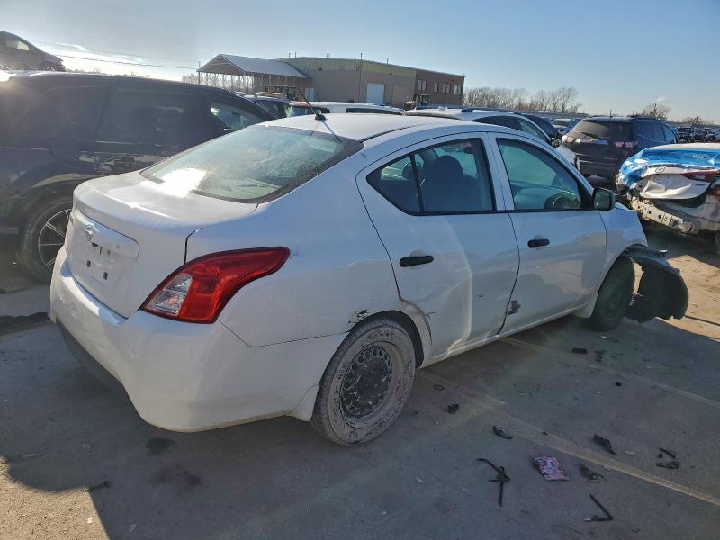 2015 Nissan Versa s
