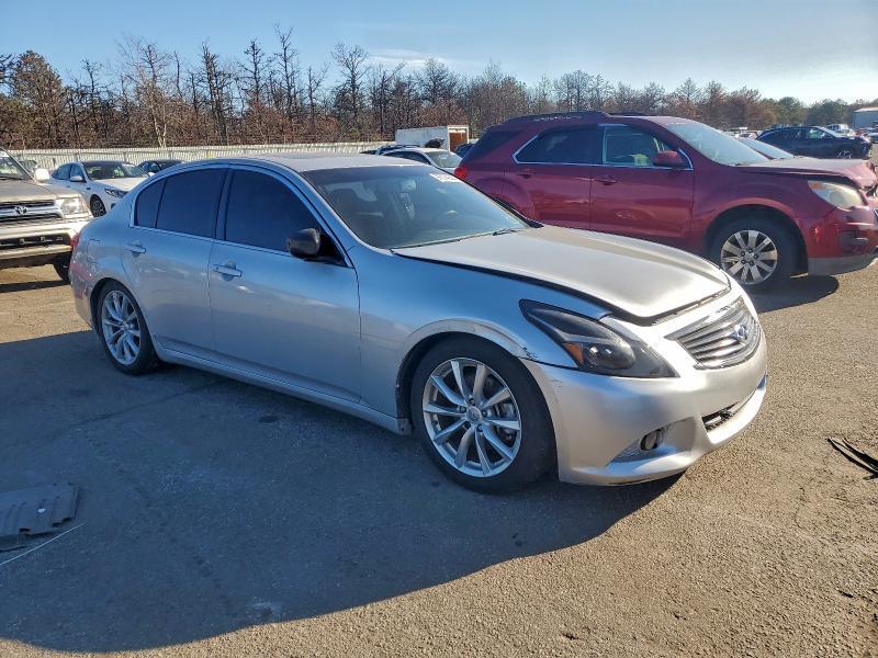 2012 Infiniti G37