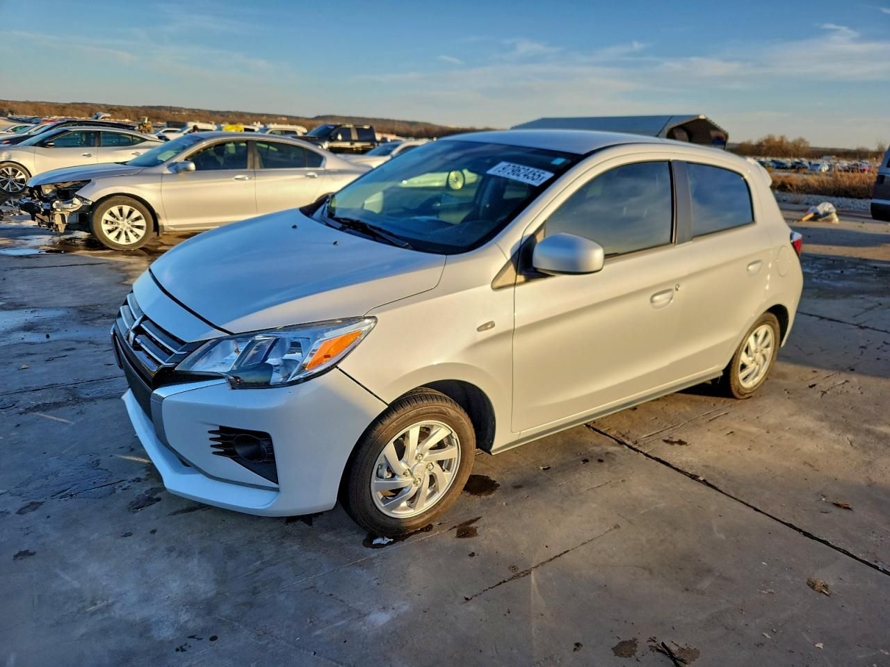 2024 Mitsubishi Mirage es