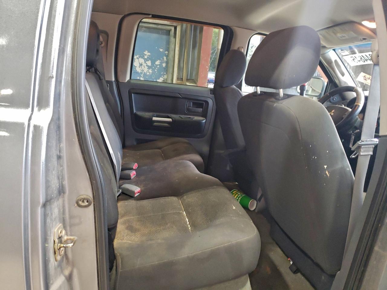 2006 Mitsubishi Raider Durocross