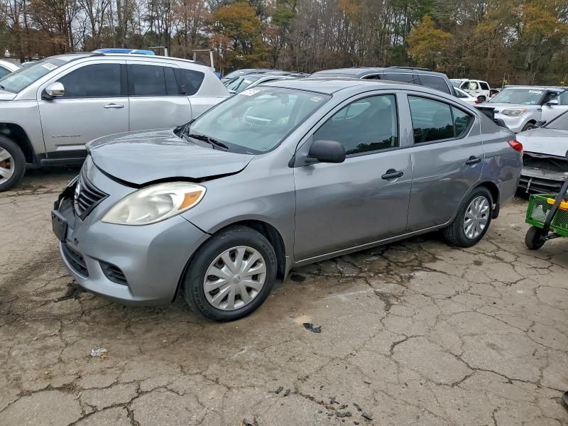 2012 Nissan Versa s