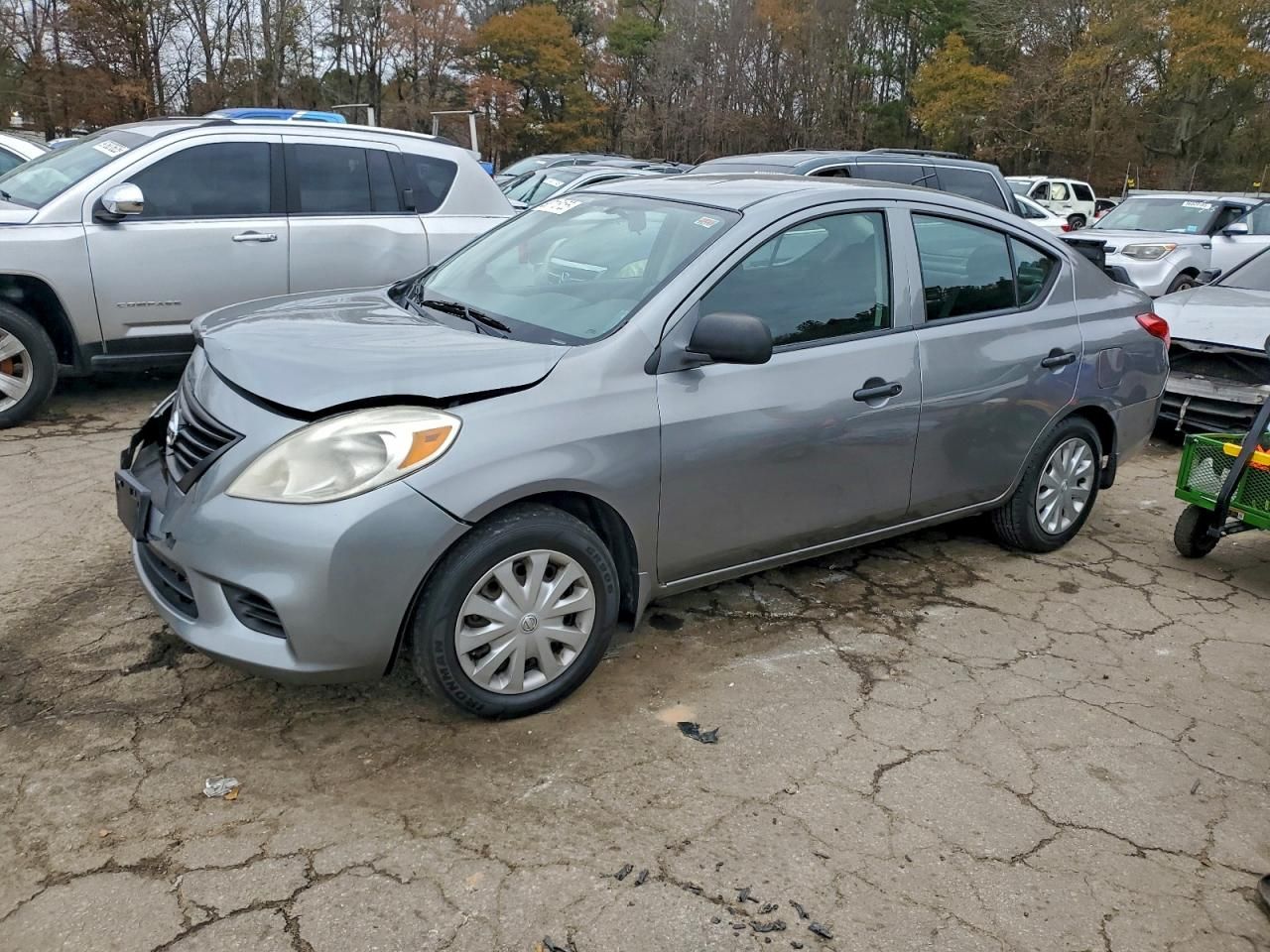 2012 Nissan Versa s