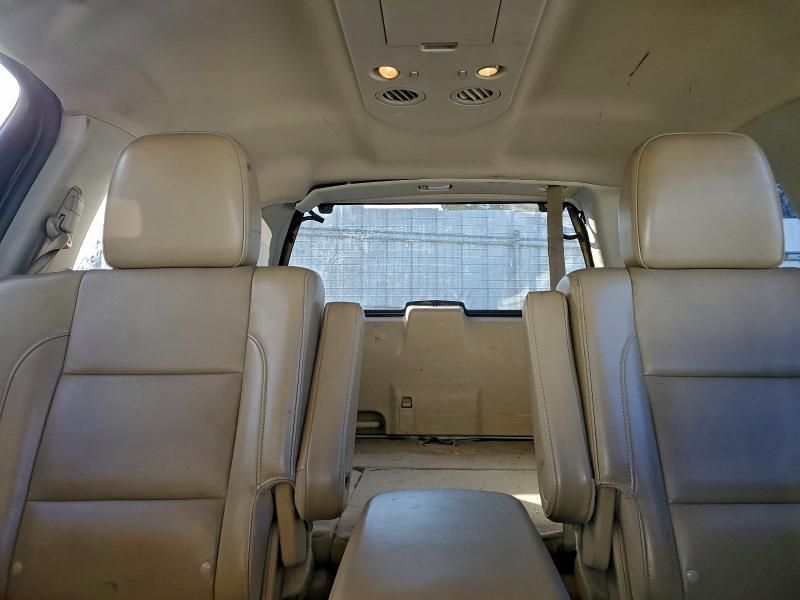 2013 Nissan Armada Platinum