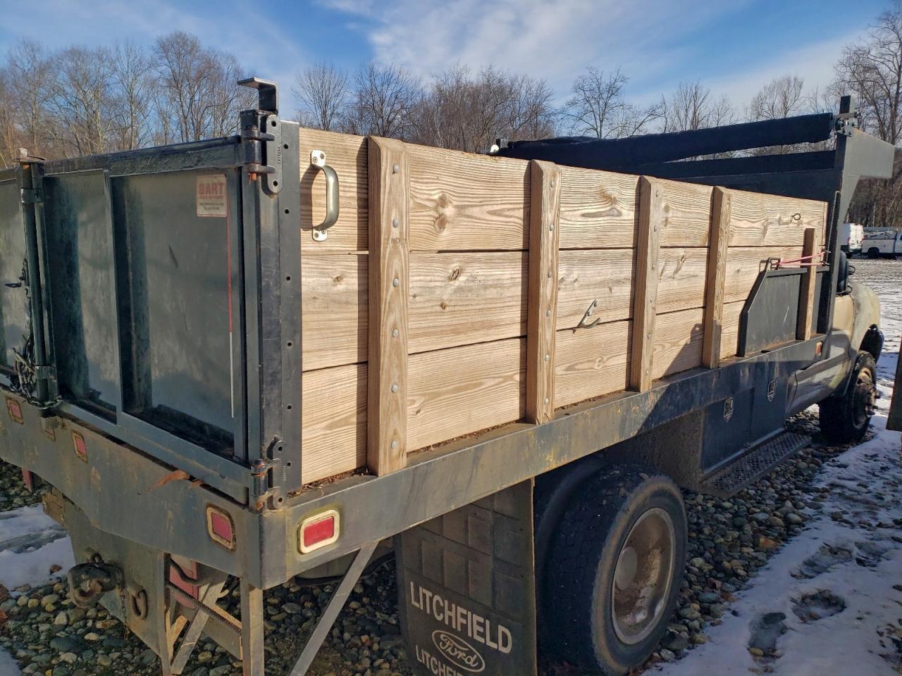 2001 Ford F450 Super Duty Dump Truck