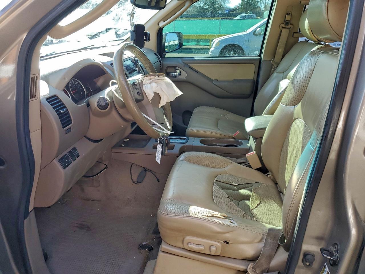 2008 Nissan Frontier Crew Cab LE
