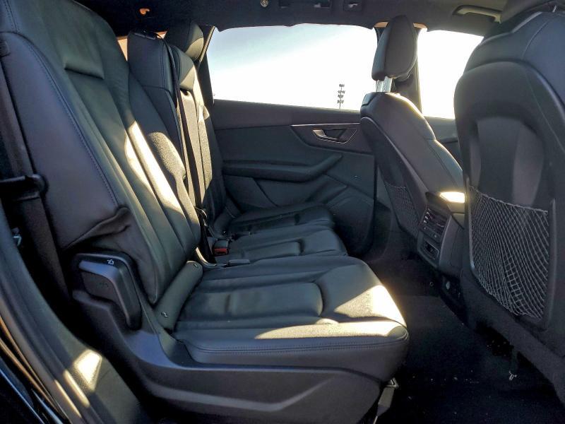 2023 Audi Q7 Premium