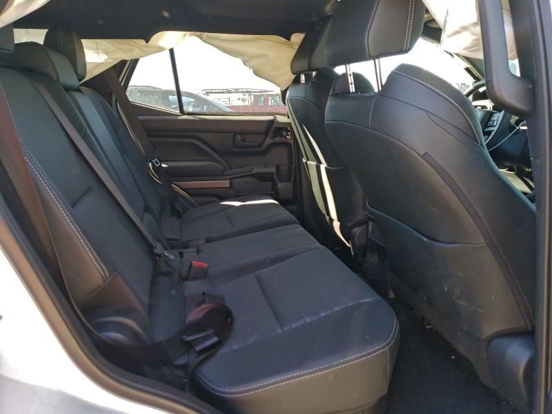 2025 Toyota 4runner SR5