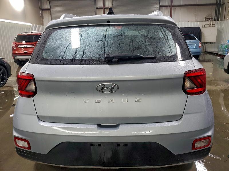 2022 Hyundai Venue sel