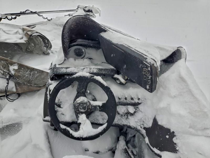 2014 Tracker Boat-boat