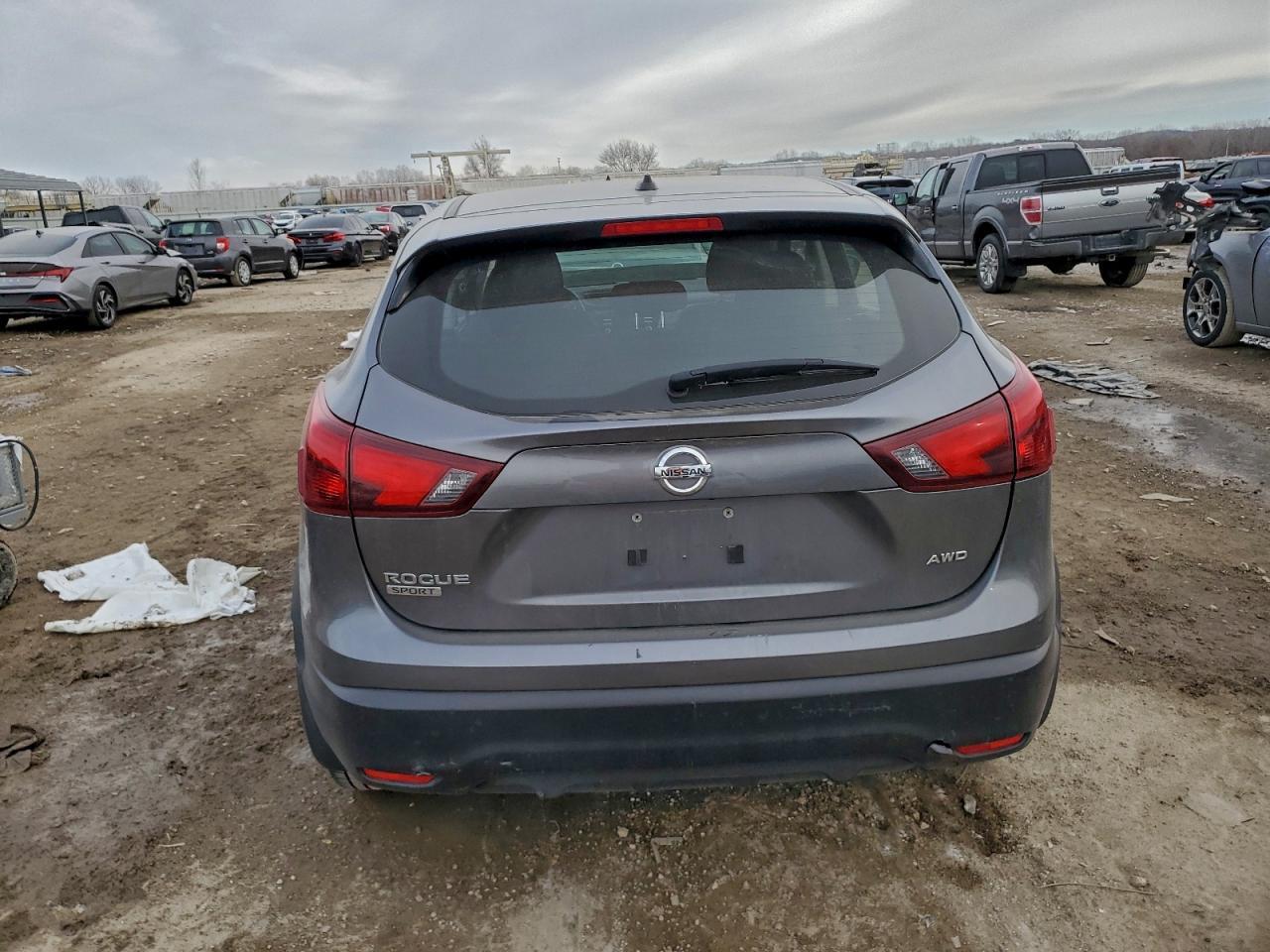 2018 Nissan Rogue Sport s