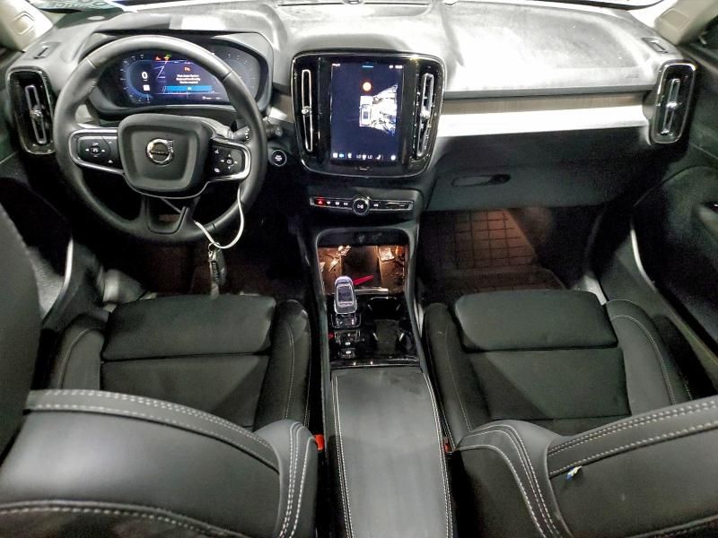 2025 Volvo Xc40 Plus