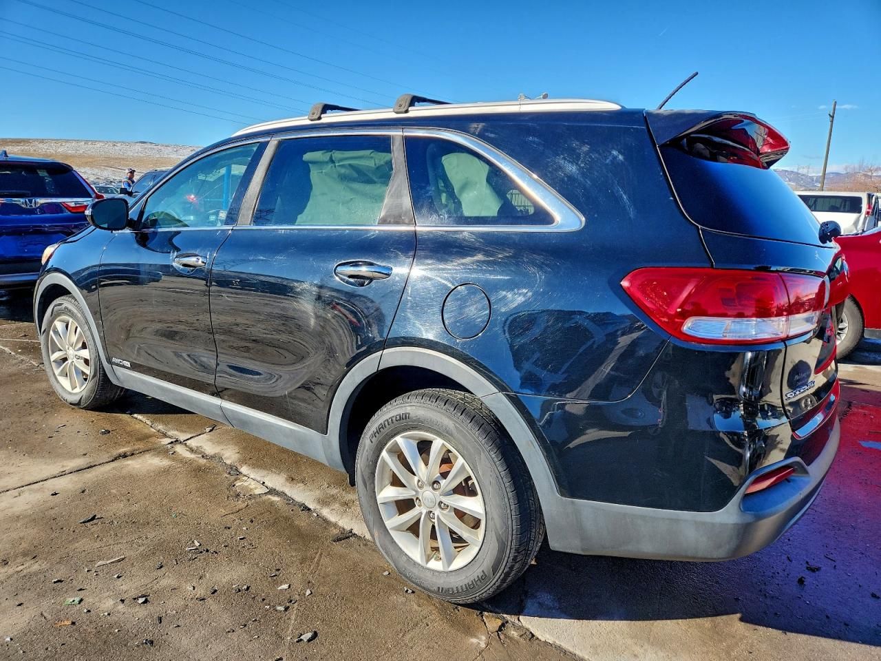 2016 KIA Sorento lx V6