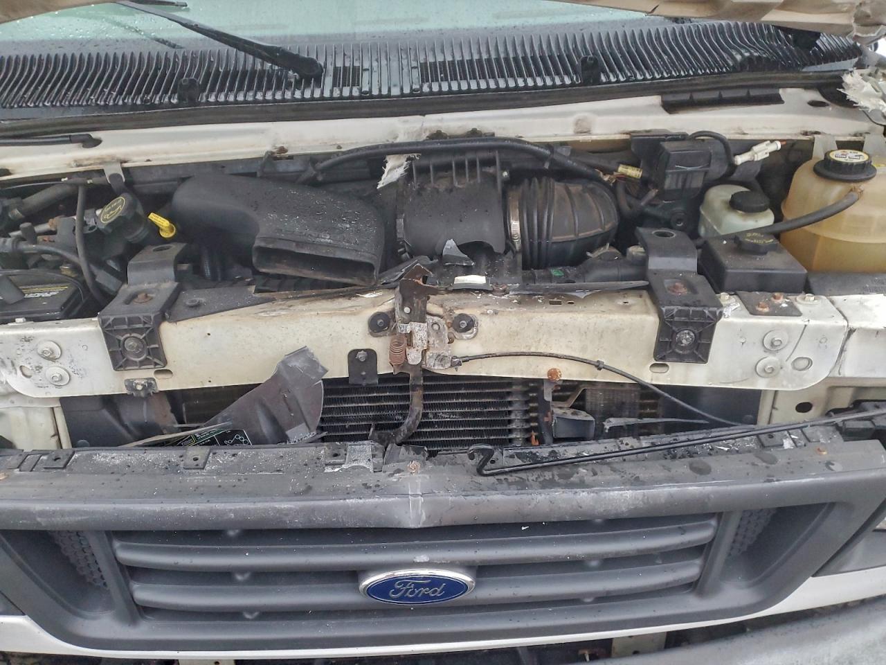 2004 Ford Econoline E350 Super Duty Wagon