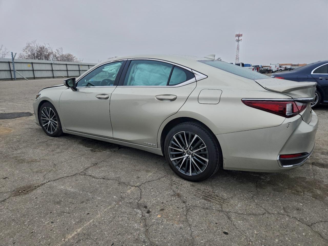 2022 Lexus Es 300h Base
