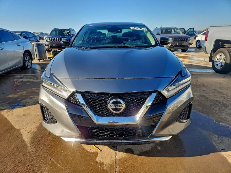 2020 Nissan Maxima sv