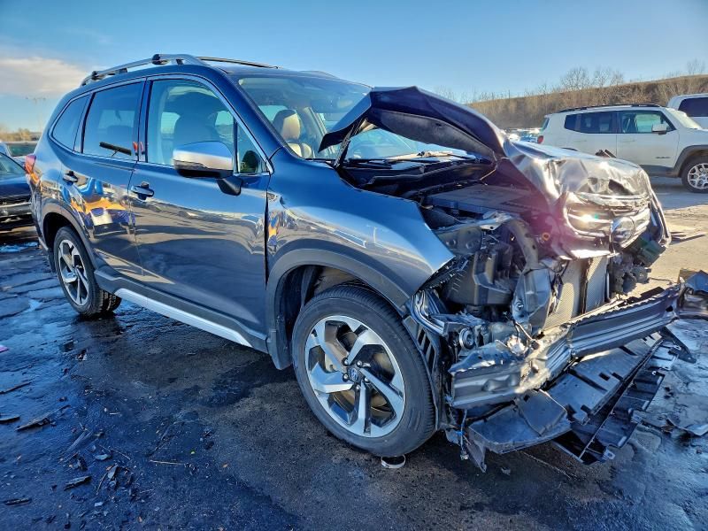 2022 Subaru Forester Touring