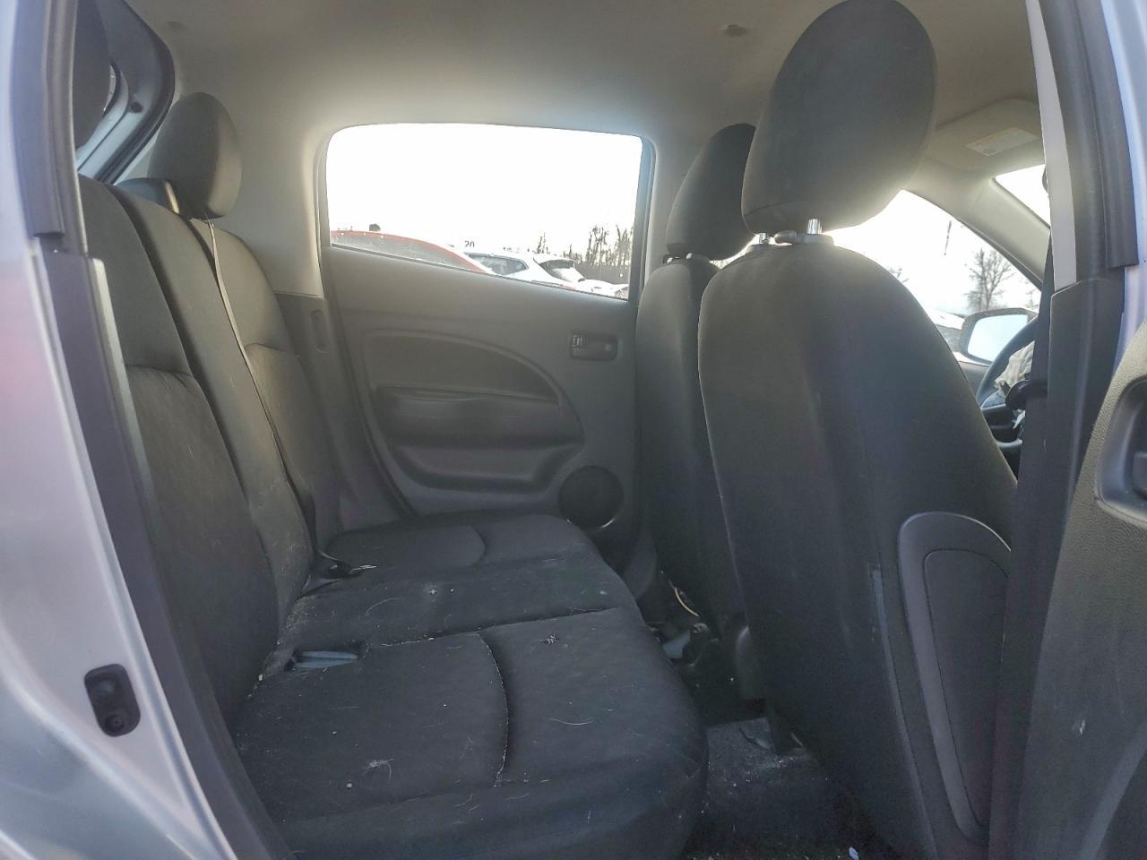 2021 Mitsubishi Mirage es