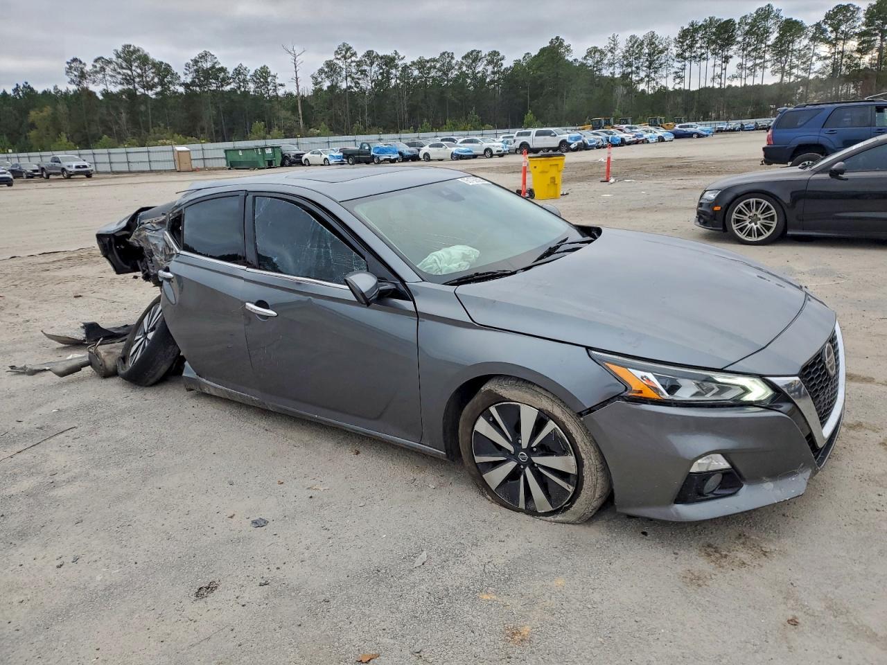 2020 Nissan Altima sv