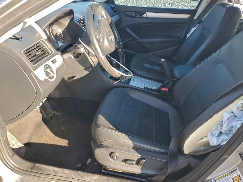 2012 Volkswagen Passat se