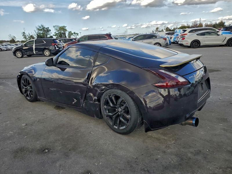 2016 Nissan 370z Base