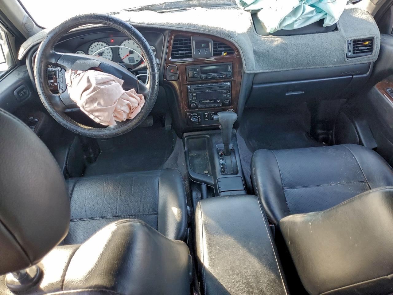 2002 Nissan Pathfinder le