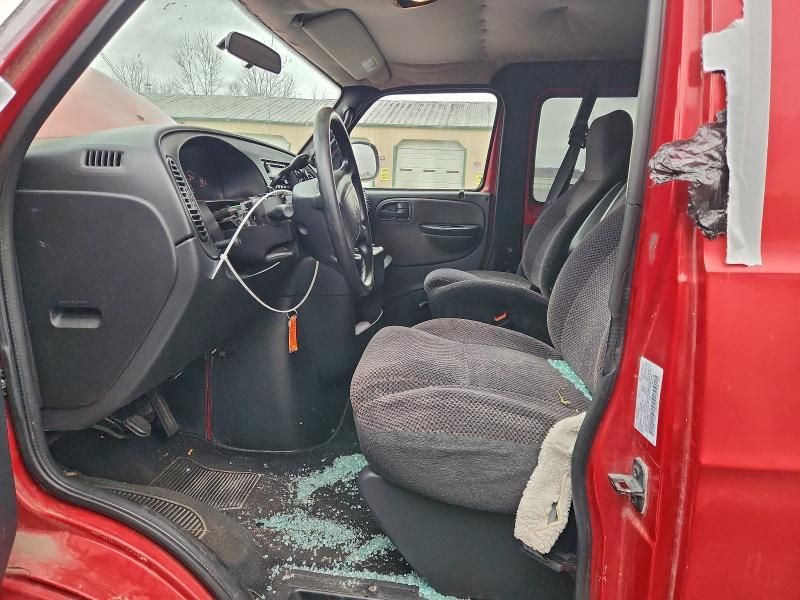 2001 Dodge Ram Wagon B3500