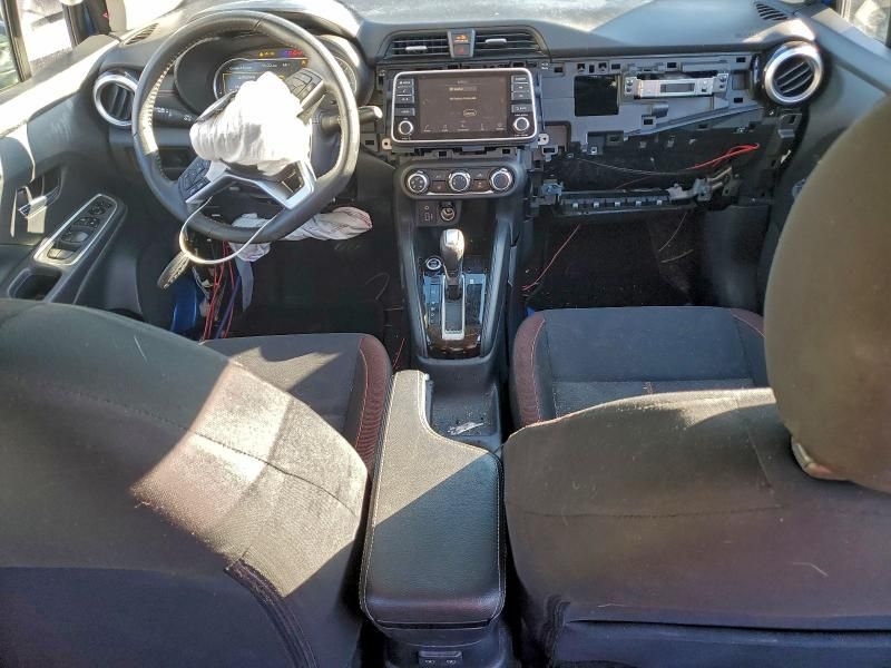 2021 Nissan Versa sr