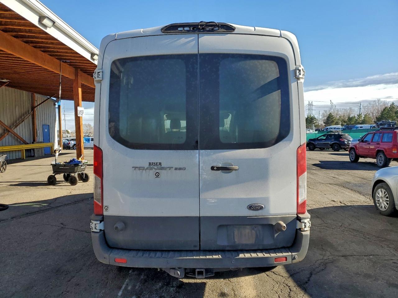 2018 Ford Transit T-250