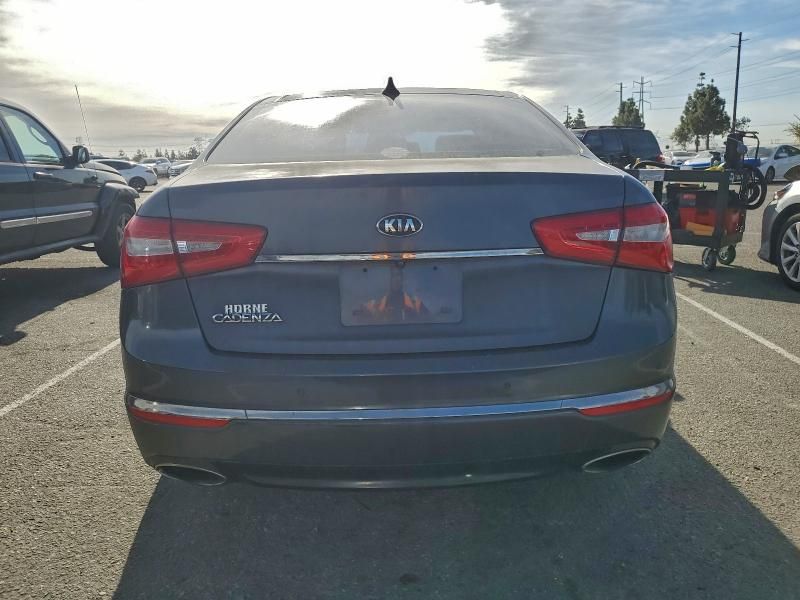 2015 KIA Cadenza Premium