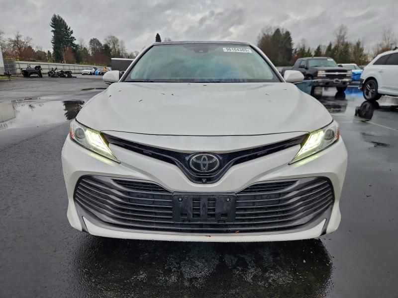 2020 Toyota Camry xle