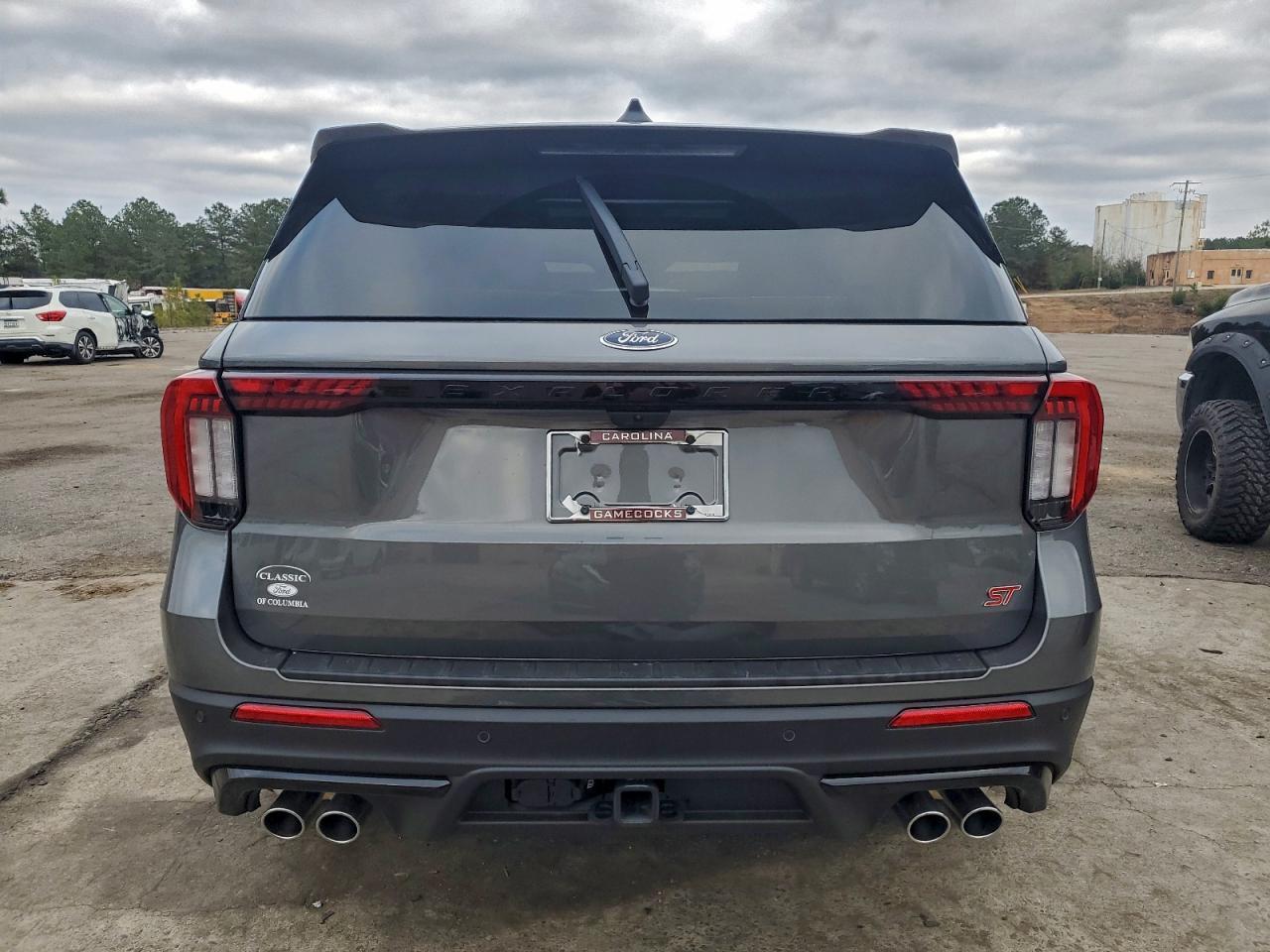 2025 Ford Explorer st