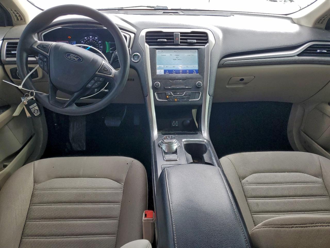 2020 Ford Fusion se