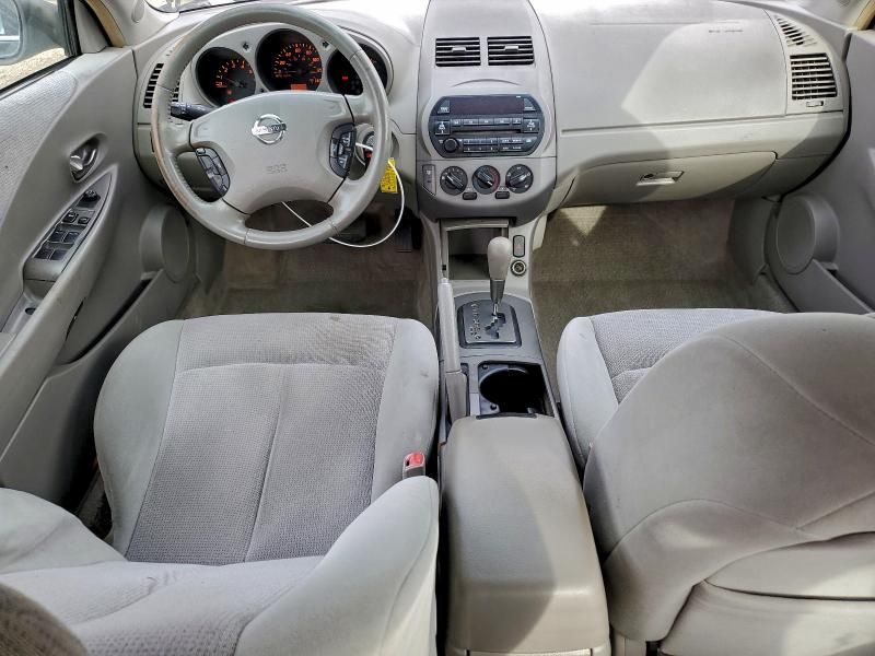 2002 Nissan Altima Base