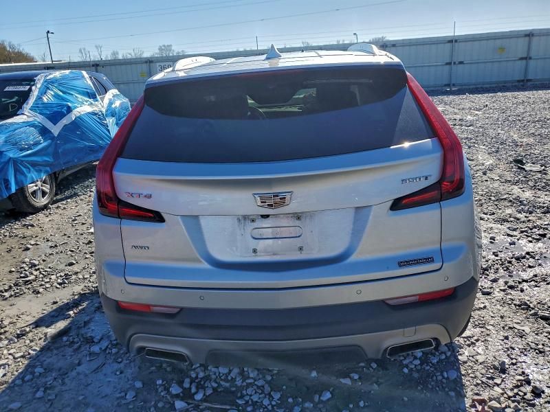 2022 Cadillac XT4 Premium Luxury