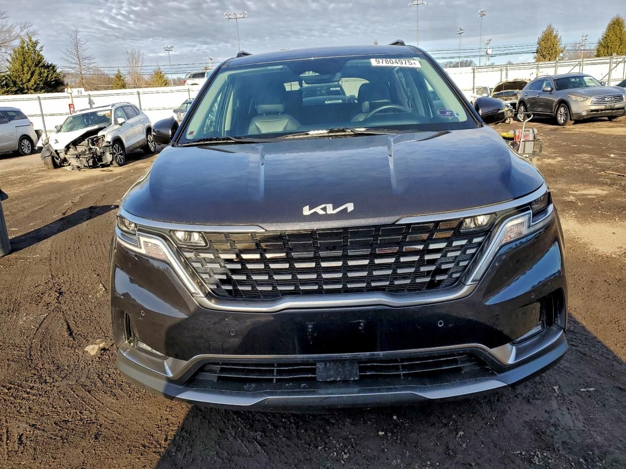 2023 KIA Carnival sx