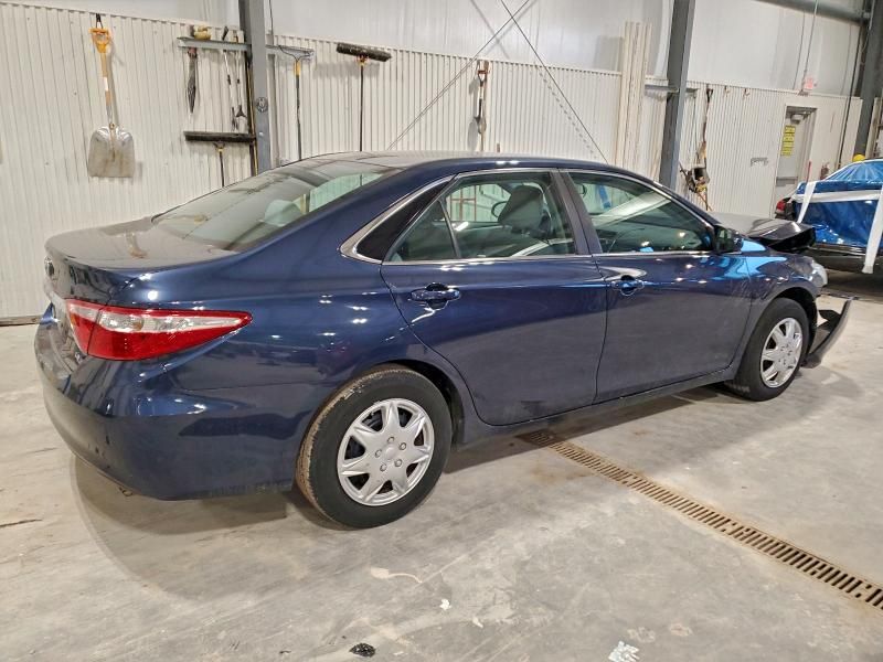 2015 Toyota Camry le