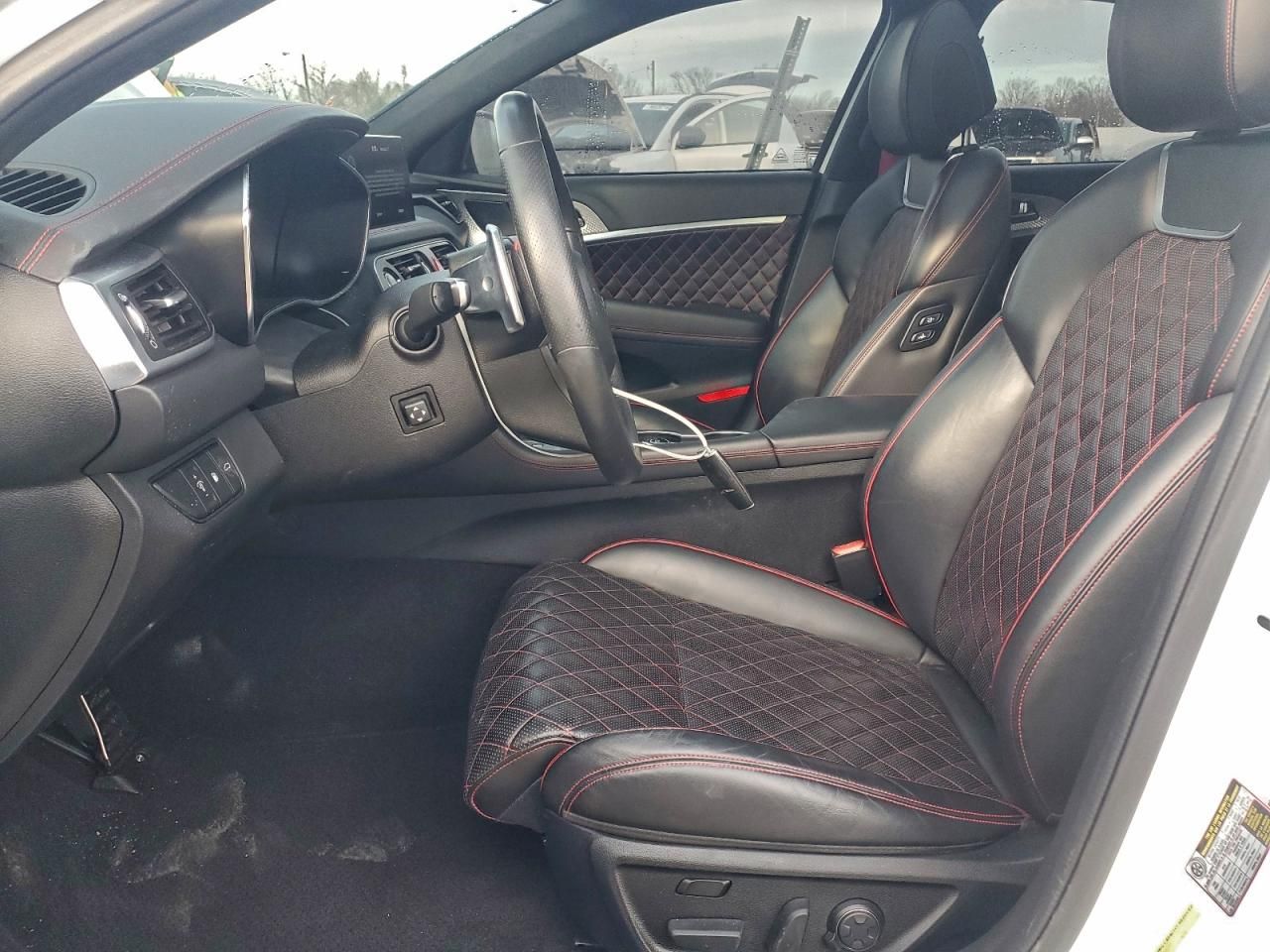 2022 Genesis G70 Base