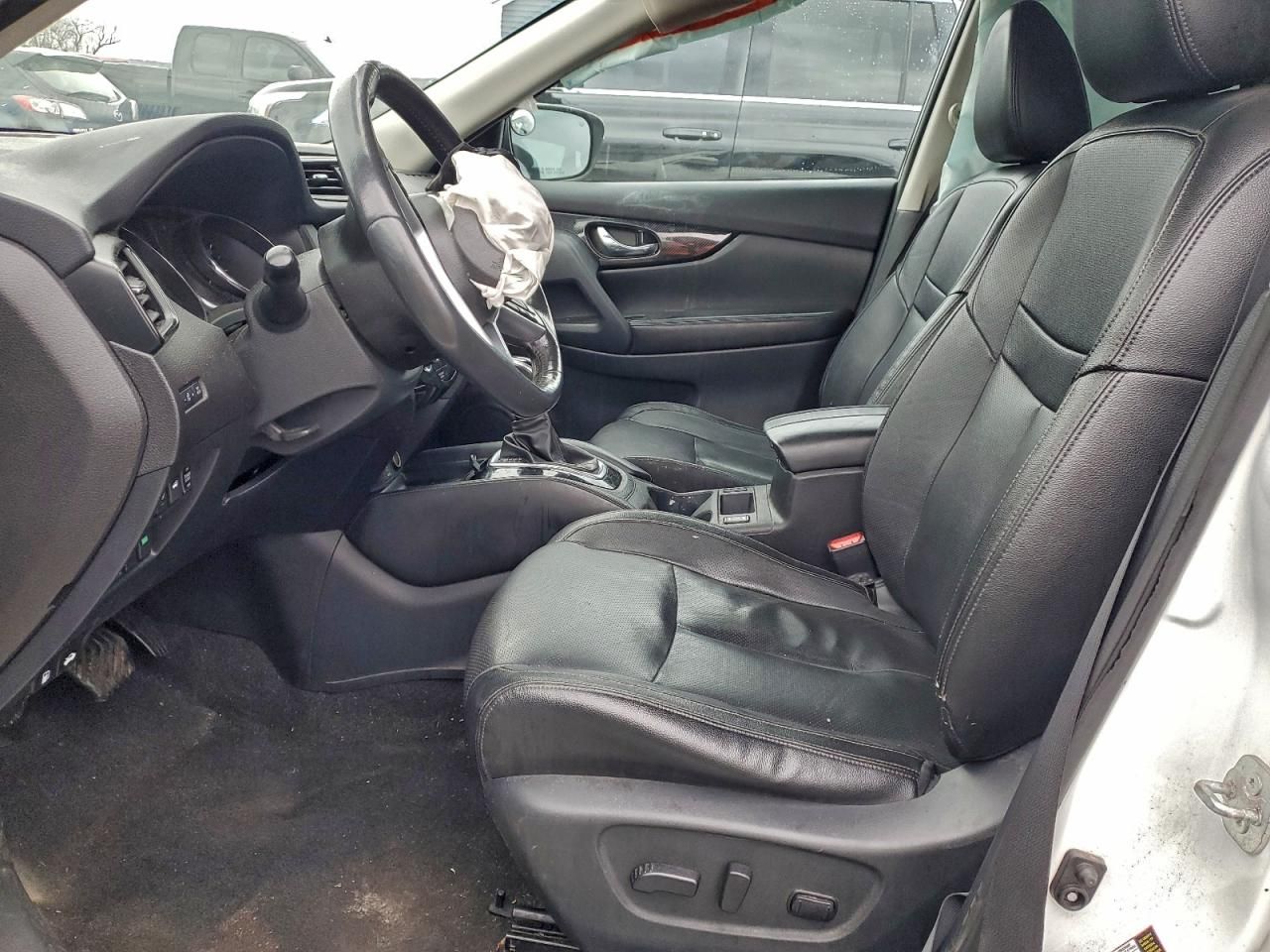 2017 Nissan Rogue sv