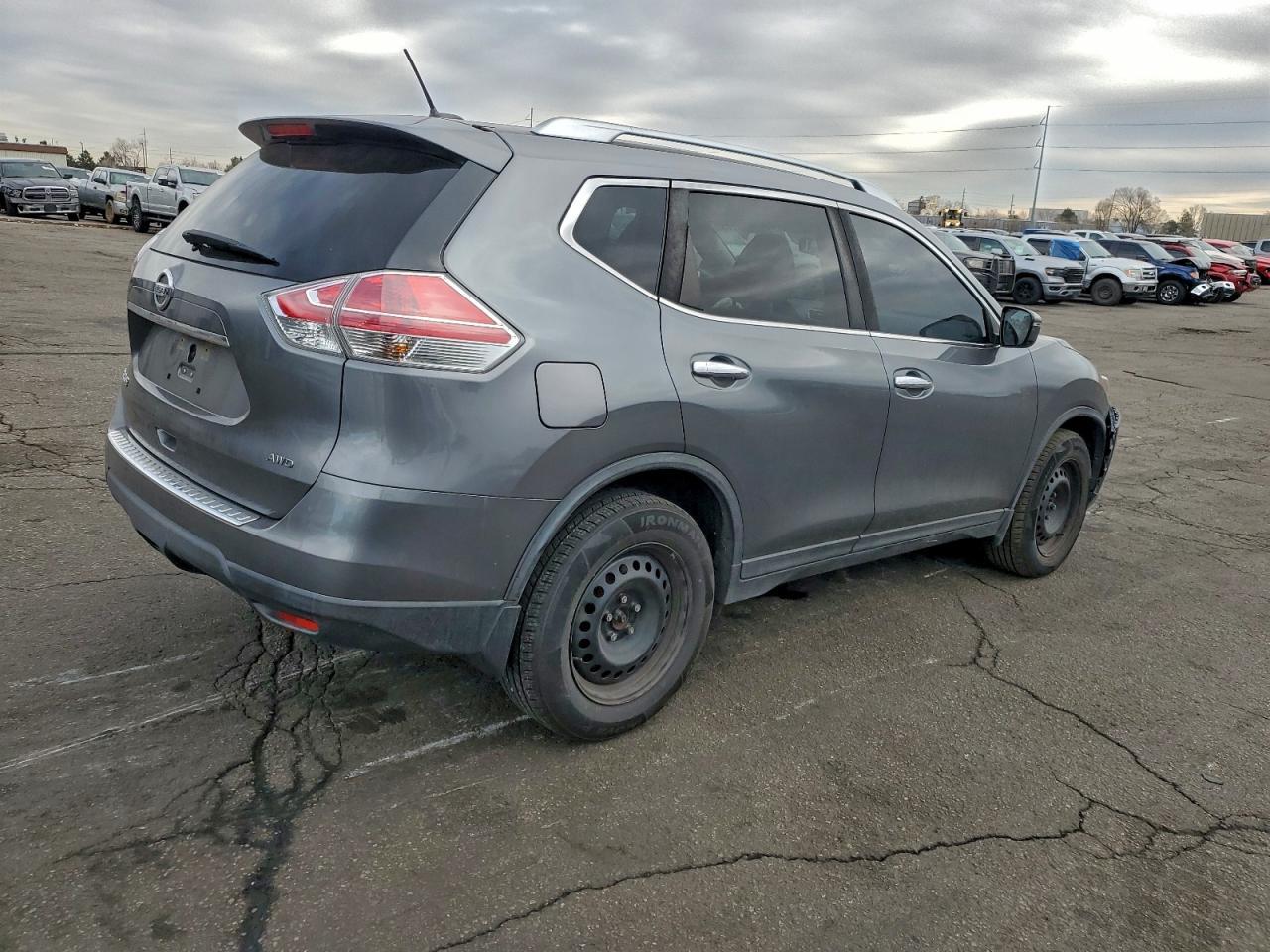 2016 Nissan Rogue s