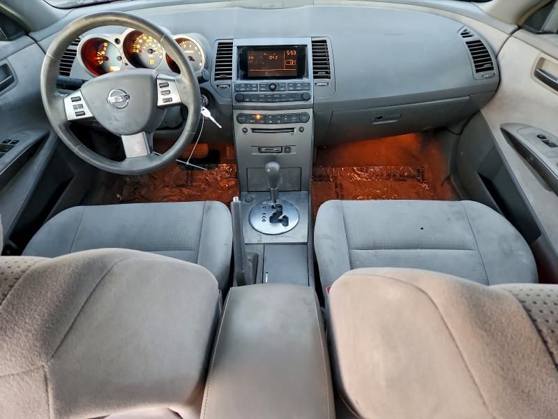 2004 Nissan Maxima se