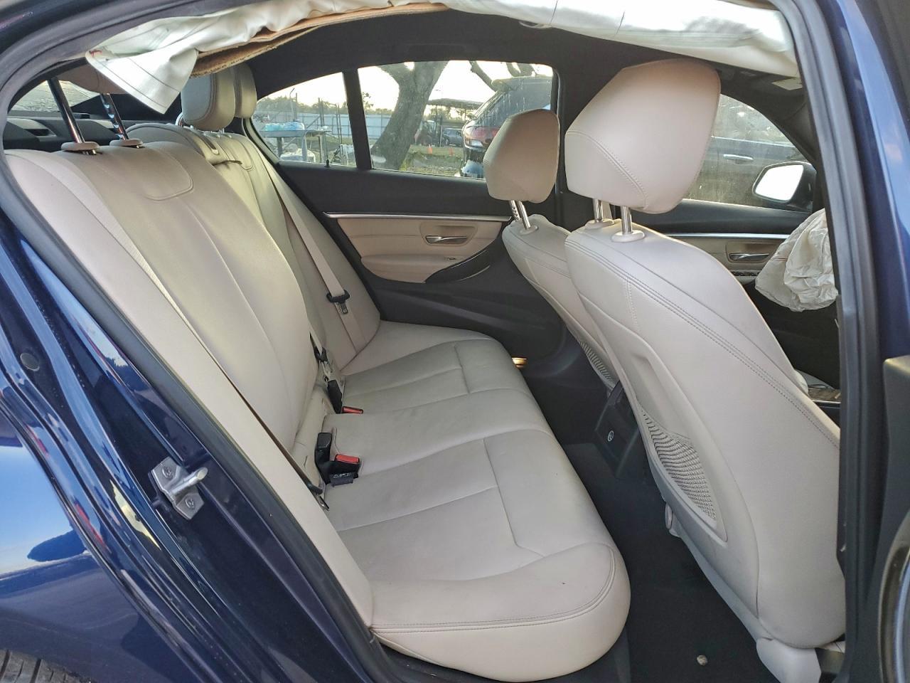 2017 BMW 330 i