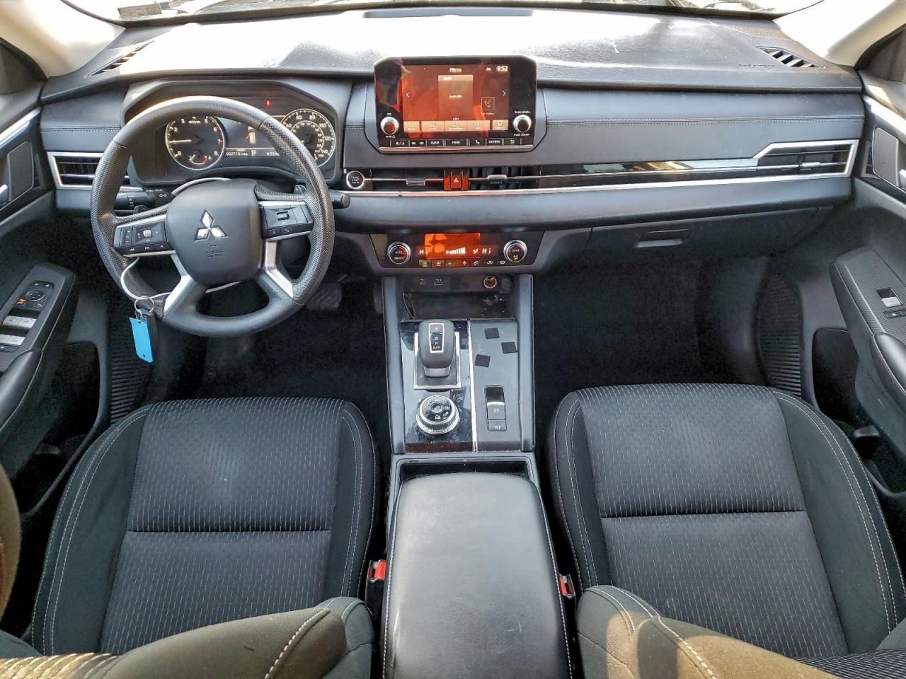 2022 Mitsubishi Outlander es