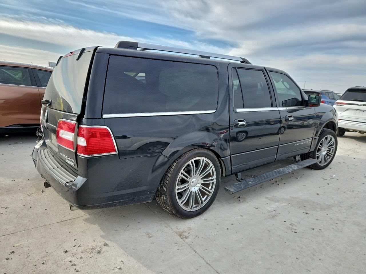 2012 Lincoln Navigator l