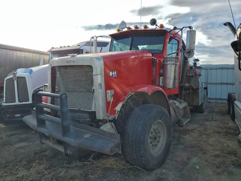2011 Peterbilt Tractor 2011 Peterbilt 367 Tank Truck