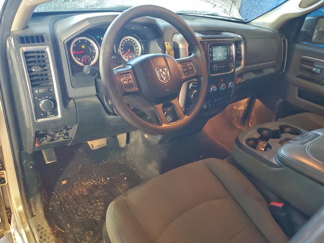 2015 Dodge RAM 1500 SLT