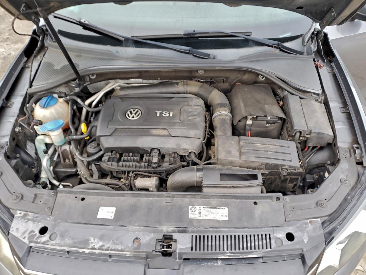 2014 Volkswagen Passat s