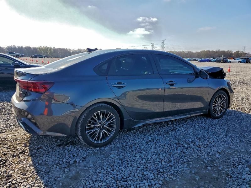 2023 KIA Forte gt Line