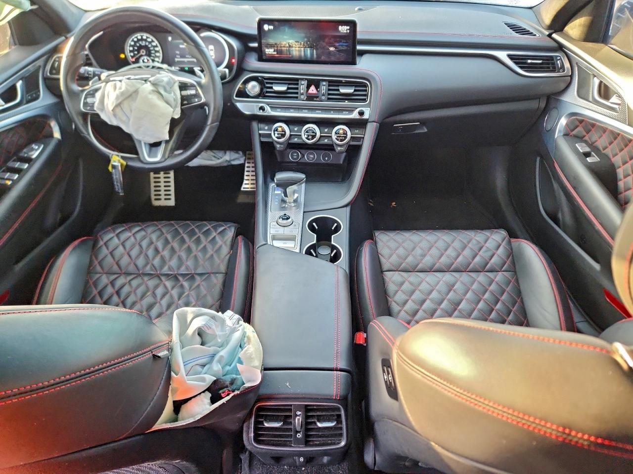 2022 Genesis G70 Base